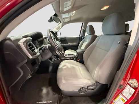 Certified 2019 Toyota Tacoma SR5 image 16