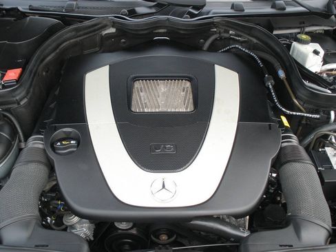 Used 2010 Mercedes-Benz C 300 4MATIC Sedan image 13