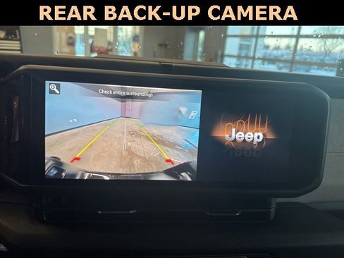 Used 2024 Jeep Gladiator Sport image 20