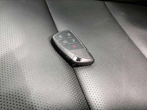 Used 2024 Buick Envision Preferred image 13