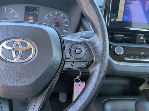 Used 2024 Toyota Corolla LE FWD image 17