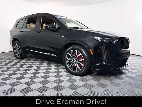 Certified 2023 Cadillac XT6 Sport w/ Platinum Package AWD/4WD image 1