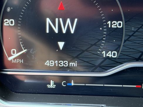 Used 2022 GMC Sierra 1500 AT4 w/ AT4 Preferred Package image 36