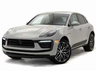 Used 2025 Porsche Macan video 1