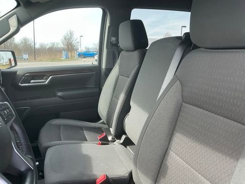 Used 2023 Chevrolet Silverado 1500 LT image 34