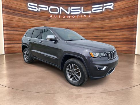 Used 2020 Jeep Grand Cherokee Limited AWD/4WD image 9