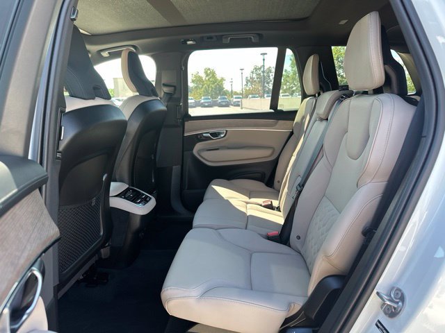 Certified 2026 Volvo XC90 B6 Plus AWD/4WD image 15