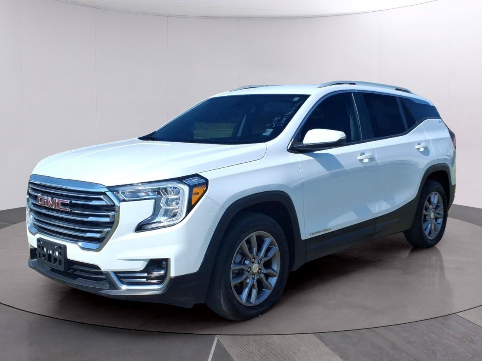 Used 2023 GMC Terrain SLT AWD/4WD image 1