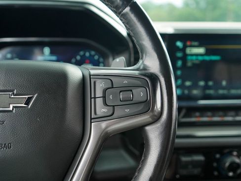 Used 2022 Chevrolet Silverado 1500 ZR2 w/ Technology Package AWD/4WD image 32