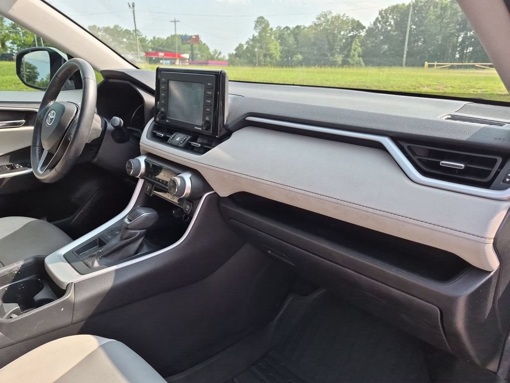 Used 2021 Toyota RAV4 XLE Premium FWD image 36