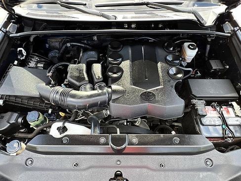 Used 2022 Toyota 4Runner SR5 RWD image 39