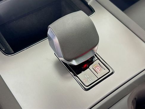 New 2026 Land Rover Discovery Sport Landmark AWD/4WD image 19