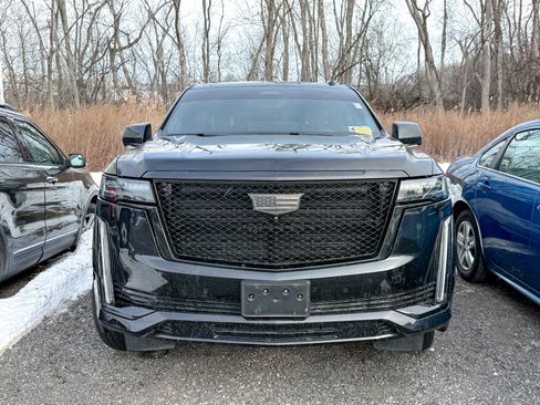 Used 2021 Cadillac Escalade Sport Platinum w/ LPO, ONYX Package image 2