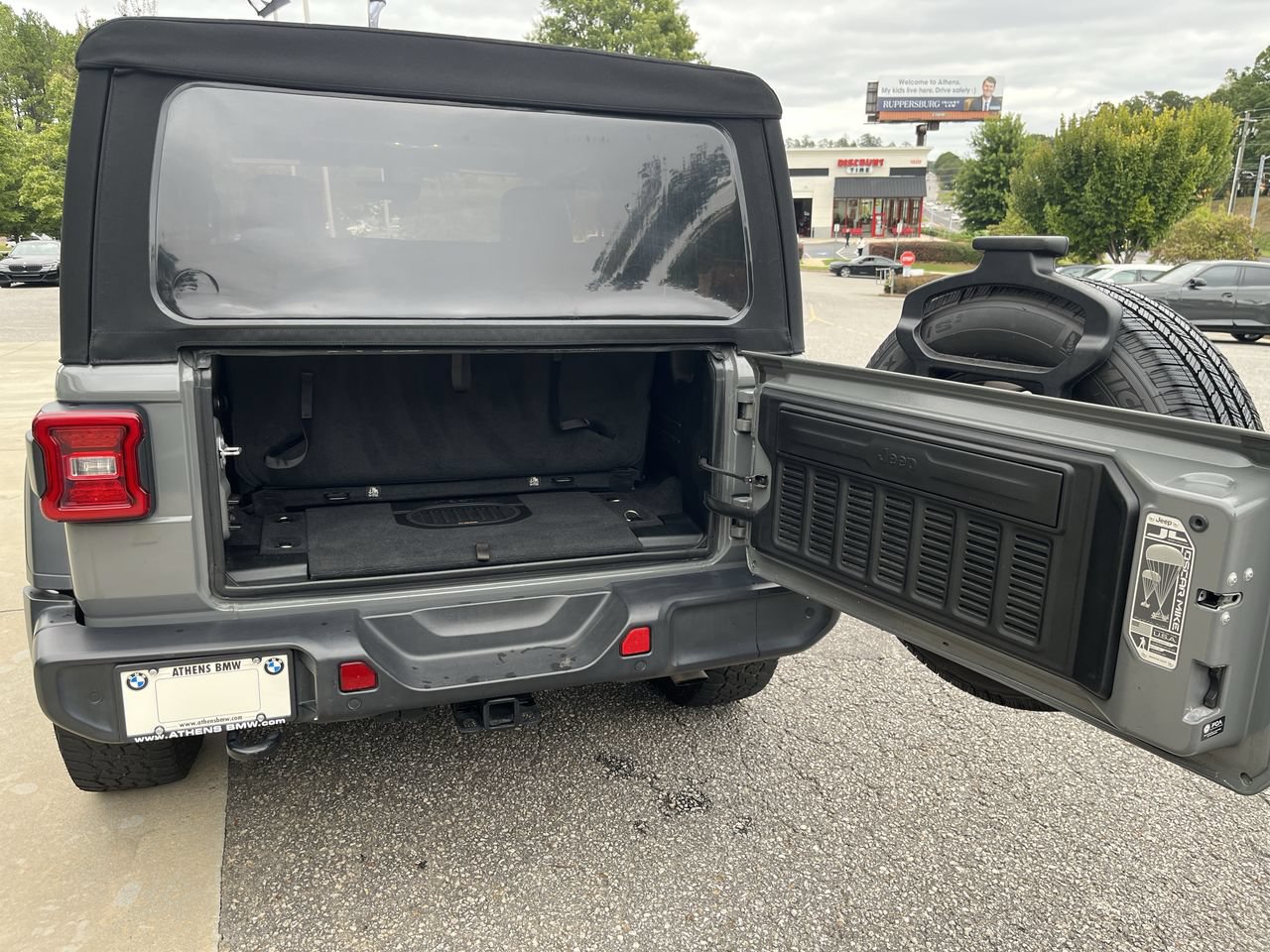 Used 2021 Jeep Wrangler Sport AWD/4WD image 31