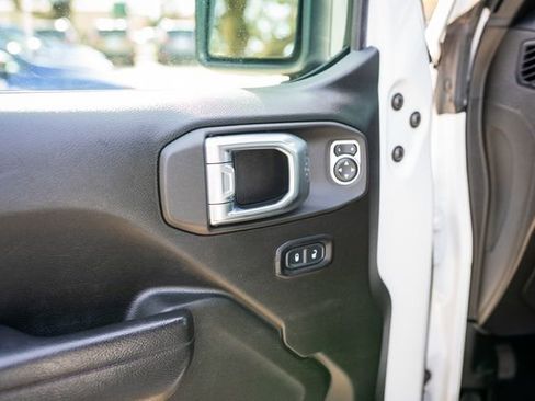 Used 2022 Jeep Wrangler Willys image 22