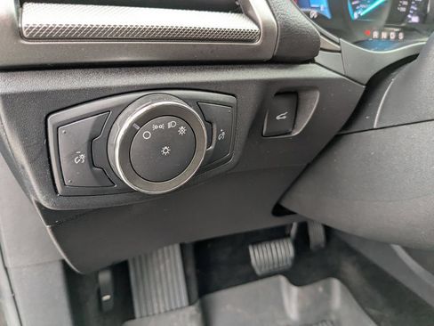 Used 2018 Ford Fusion SE w/ Fusion SE Technology Package FWD image 23