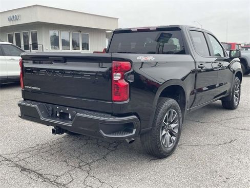 Used 2025 Chevrolet Silverado 1500 W/T w/ WT Value Package image 3