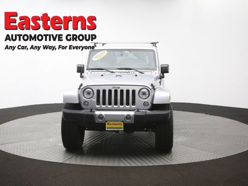 Used 2017 Jeep Wrangler Unlimited Sahara w/ Max Tow Package AWD/4WD image 55