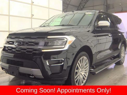 Used 2024 Ford Expedition Max Platinum image 2