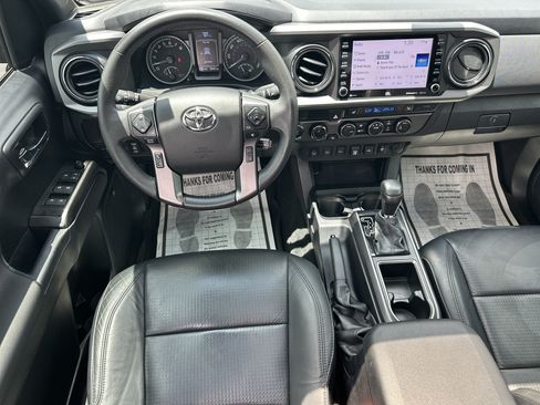 Used 2021 Toyota Tacoma TRD Sport w/ TRD Premium Sport Package AWD/4WD image 23