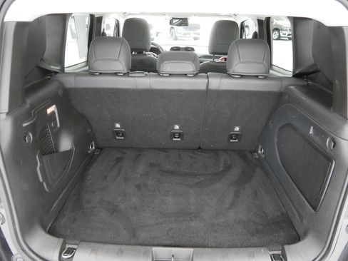 Certified 2023 Jeep Renegade Trailhawk w/ Sun/Sound Group image 19