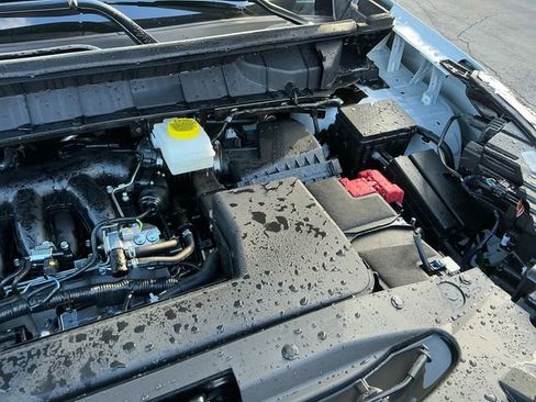 New 2026 Nissan Pathfinder SL image 21