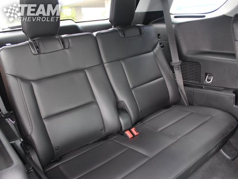 Used 2024 Ford Explorer XLT w/ Equipment Group 202A AWD/4WD image 26