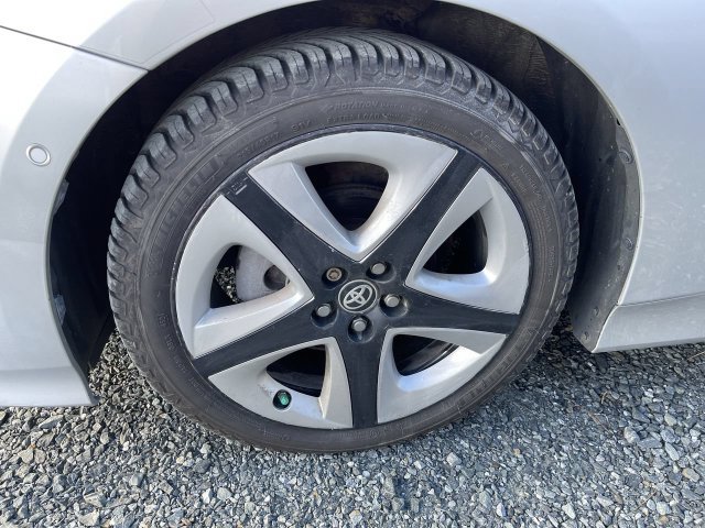 Used 2016 Toyota Prius Four Touring w/ Premium Convenience Package FWD image 7