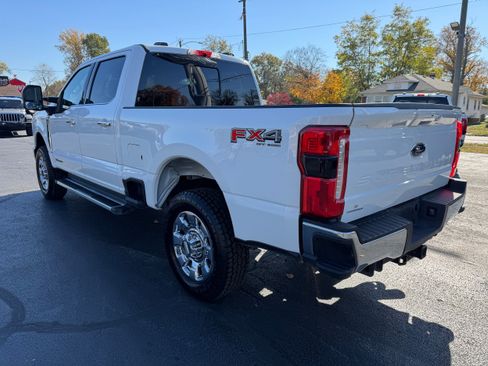 Used 2024 Ford F350 Lariat w/ Chrome Package image 5