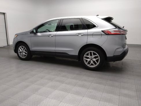 Used 2024 Ford Edge SEL image 3