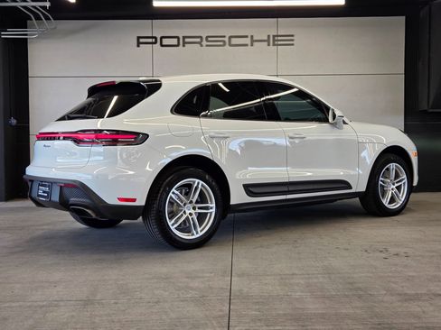 Certified 2023 Porsche Macan AWD/4WD image 6