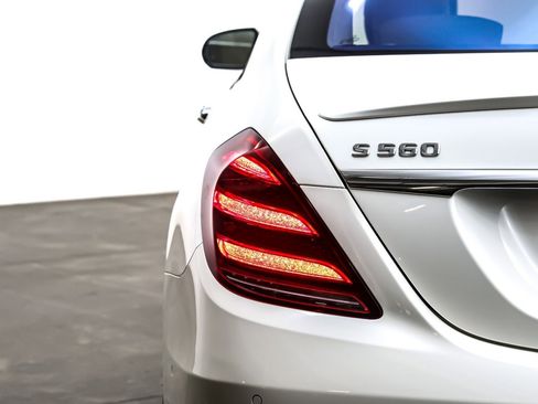 Used 2020 Mercedes-Benz S 560 Sedan image 16
