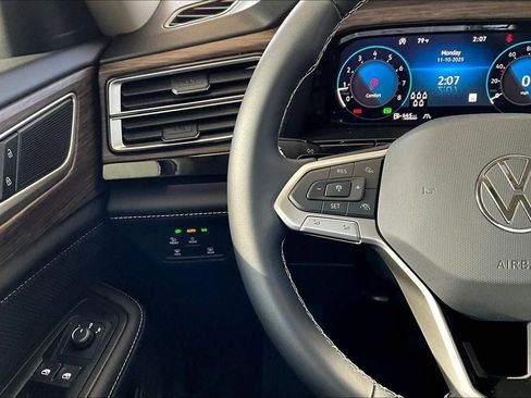 New 2026 Volkswagen Atlas SEL image 22