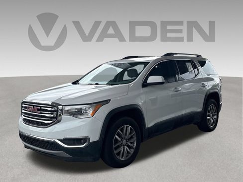 Used 2017 GMC Acadia SLE FWD image 1
