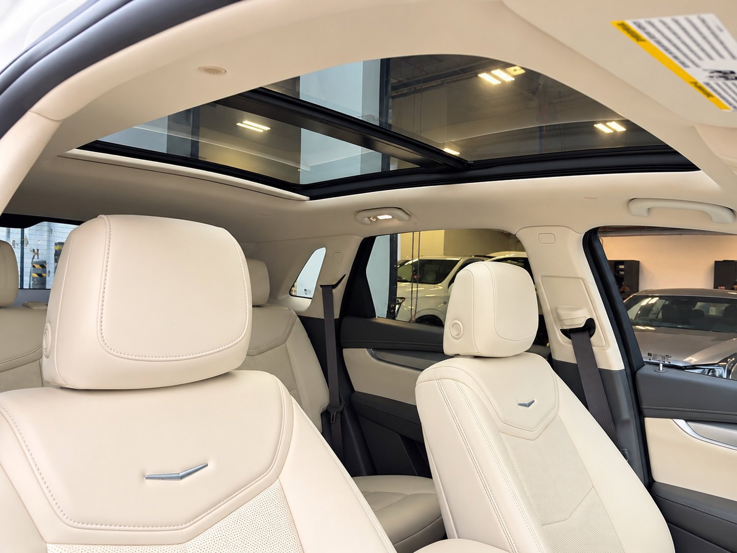 Used 2018 Cadillac XT5 Luxury FWD image 13