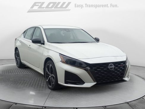 New 2025 Nissan Altima 2.5 SR image 1