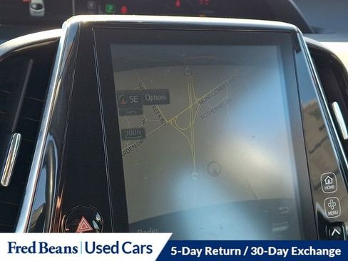 Used 2017 Toyota Prius Prime Advanced image 23