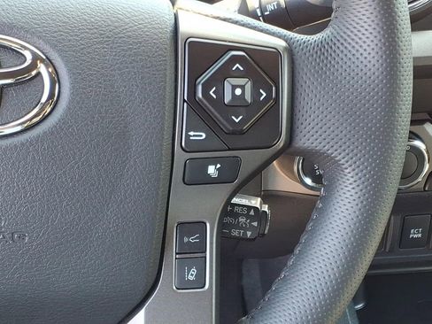 Certified 2023 Toyota Tacoma TRD Sport AWD/4WD image 19