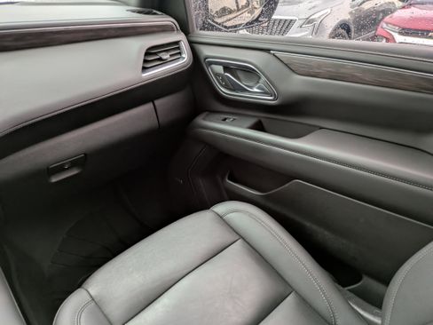 Used 2023 Chevrolet Tahoe Z71 w/ Luxury Package image 13