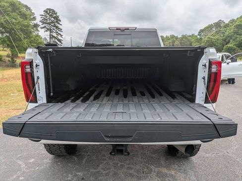 Used 2024 GMC Sierra 2500 Denali w/ Denali Reserve Package AWD/4WD image 13