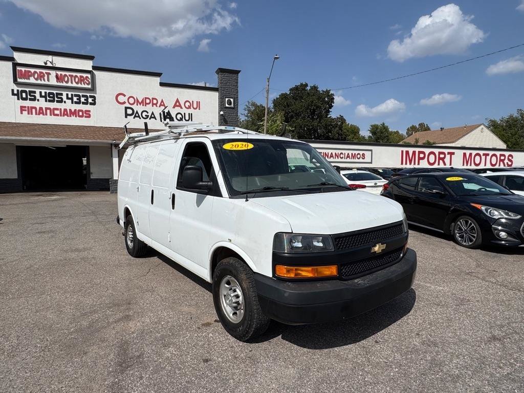 Used 2020 Chevrolet Express 2500 w/ Driver Convenience Package RWD image 3