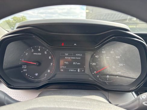 Used 2025 Chevrolet Trax LS FWD image 21