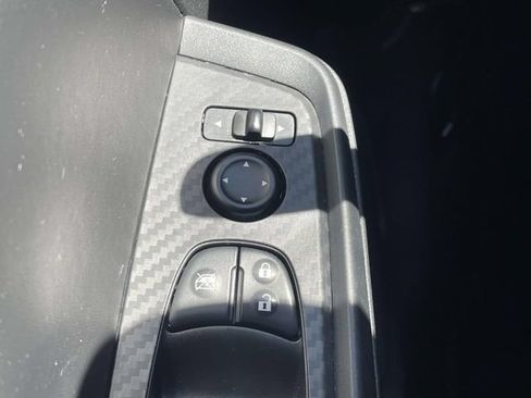 Used 2025 Nissan Sentra SV FWD image 25