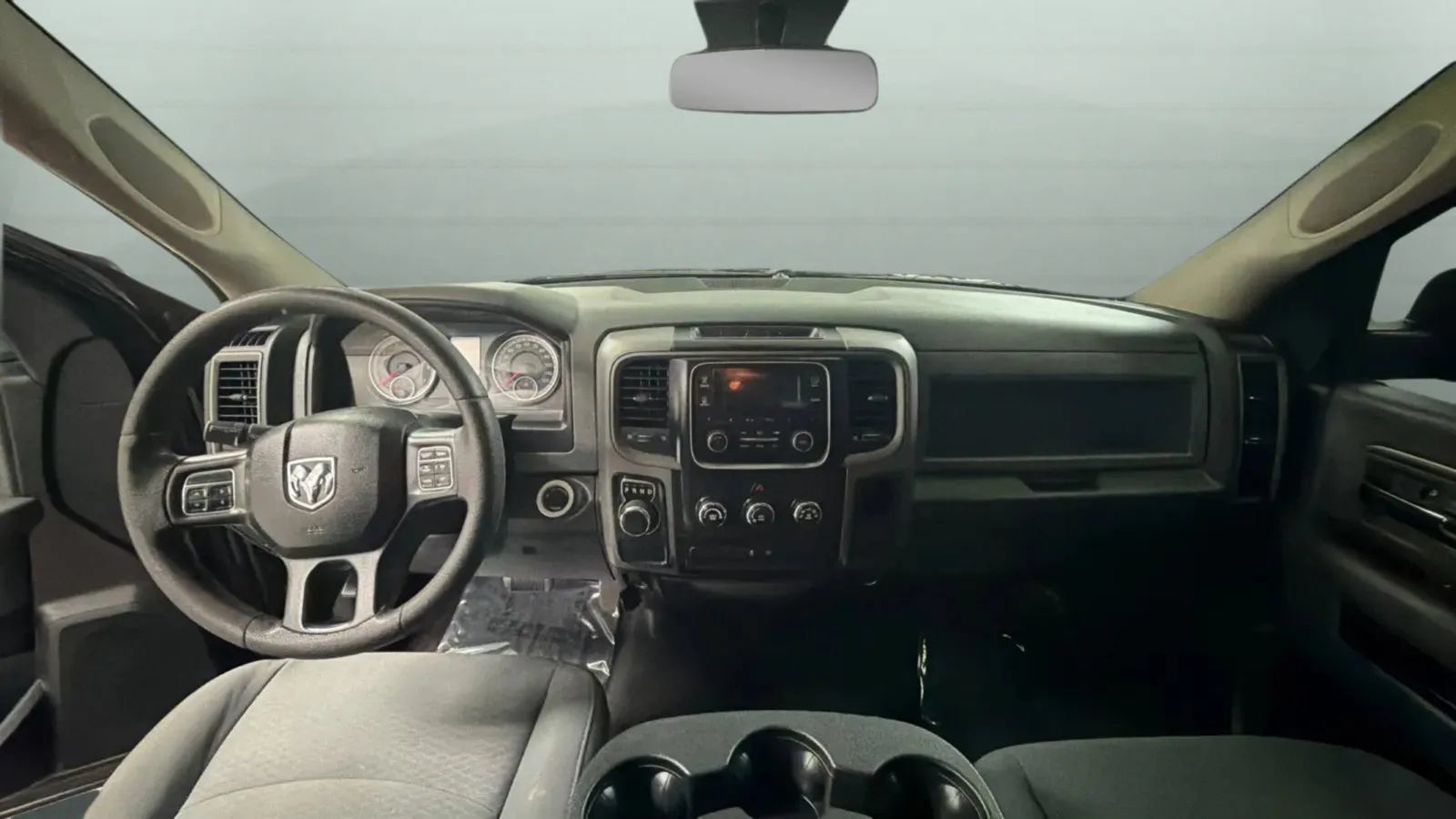 Used 2017 RAM 1500 Express RWD image 9