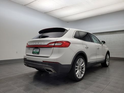 Used 2016 Lincoln MKX Reserve w/ Luxury Package image 9