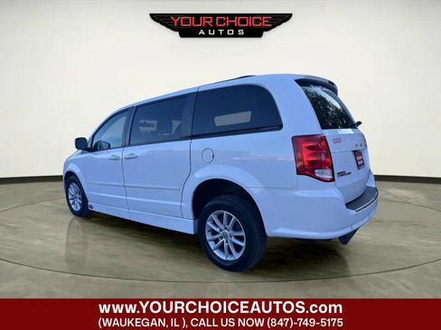Used 2014 Dodge Grand Caravan SXT w/ Rear Park Assist Package FWD image 4