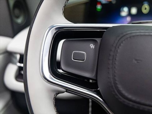 New 2026 Lincoln Navigator L Black Label AWD/4WD image 19