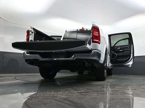 Used 2025 RAM 1500 Laramie image 43