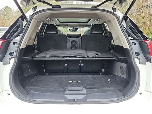 Used 2020 Nissan Rogue SL w/ Premium Package image 25