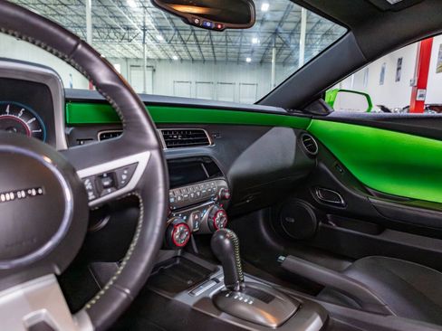 Used 2010 Chevrolet Camaro LT RWD image 14